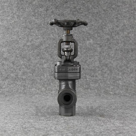 Type d'angle soupape globe en acier forgé SW NPT soupape d'arrêt d'angle en acier au carbone